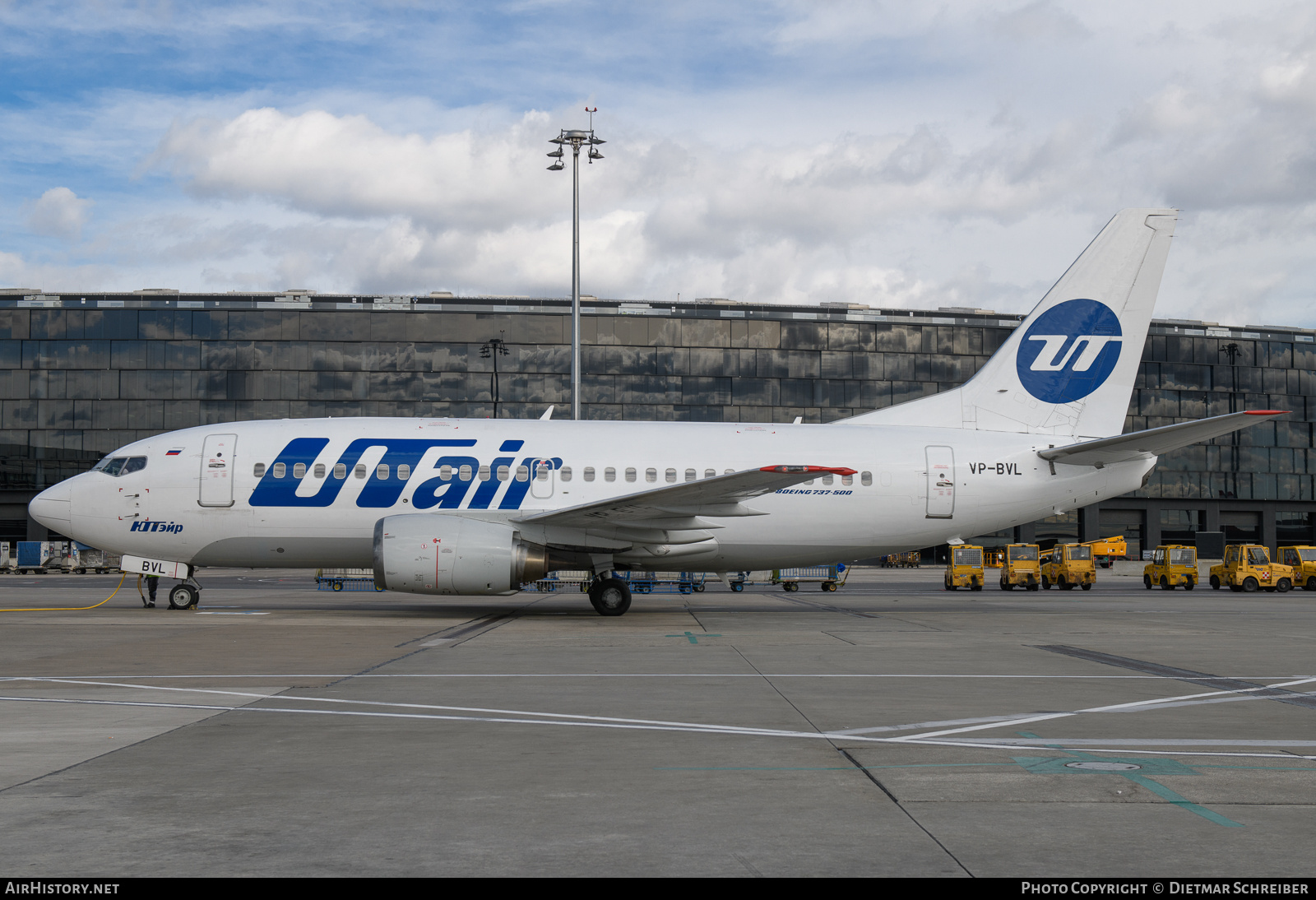 Aircraft Photo of VP-BVL | Boeing 737-524 | UTair | AirHistory.net #846517