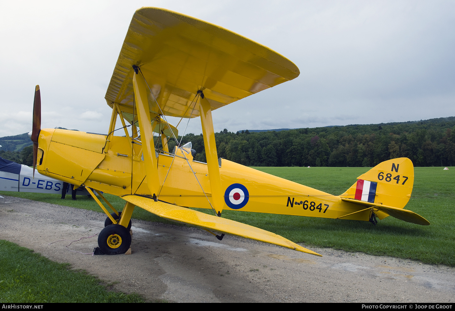 Aircraft Photo of G-APAL / N6847 | De Havilland D.H. 82A Tiger Moth II | UK - Air Force | AirHistory.net #846544