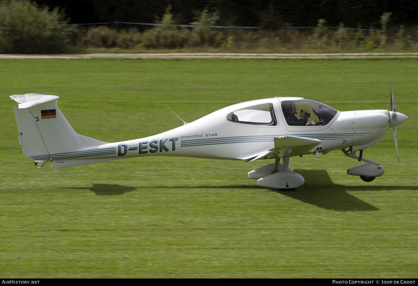 Aircraft Photo of D-ESKT | Diamond DA40 Diamond Star | AirHistory.net #846600