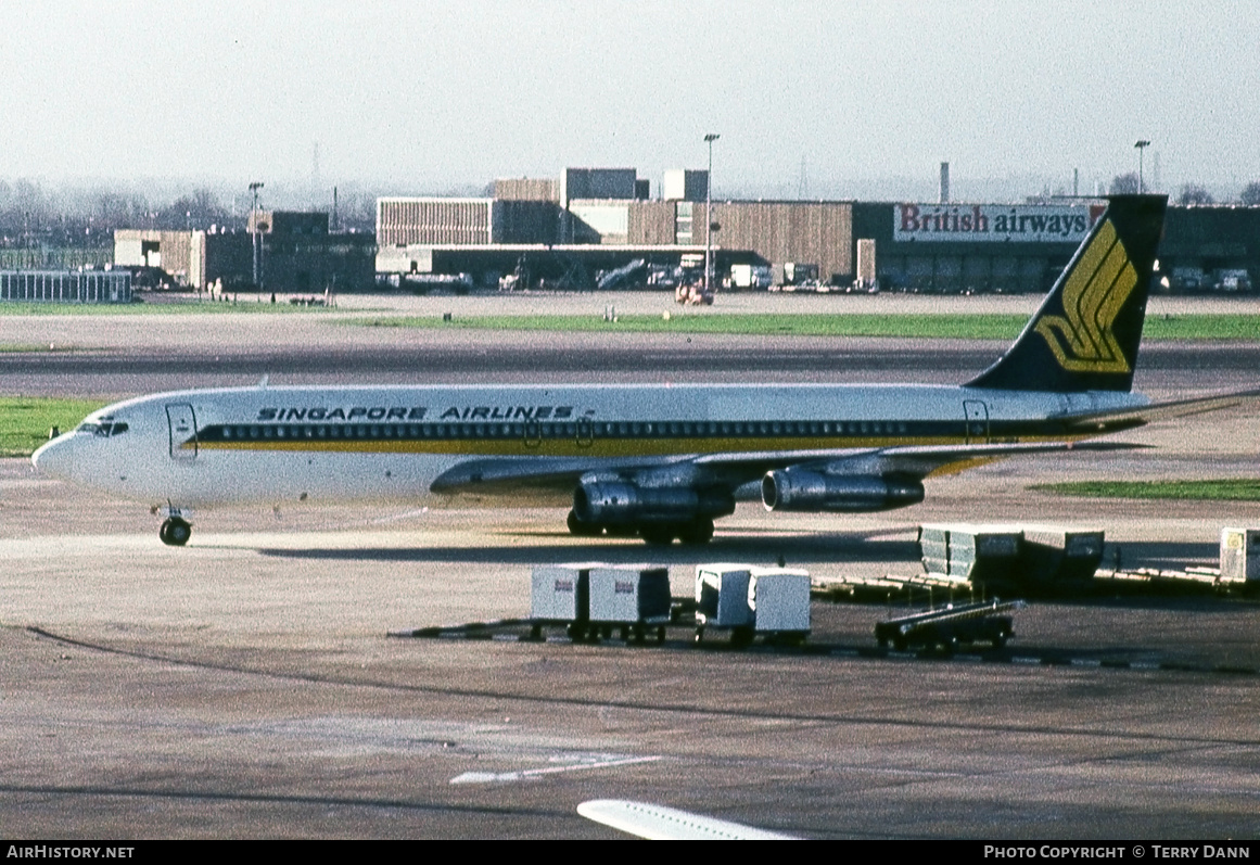 Aircraft Photo of 9V-BBA | Boeing 707-312B | Singapore Airlines | AirHistory.net #846662