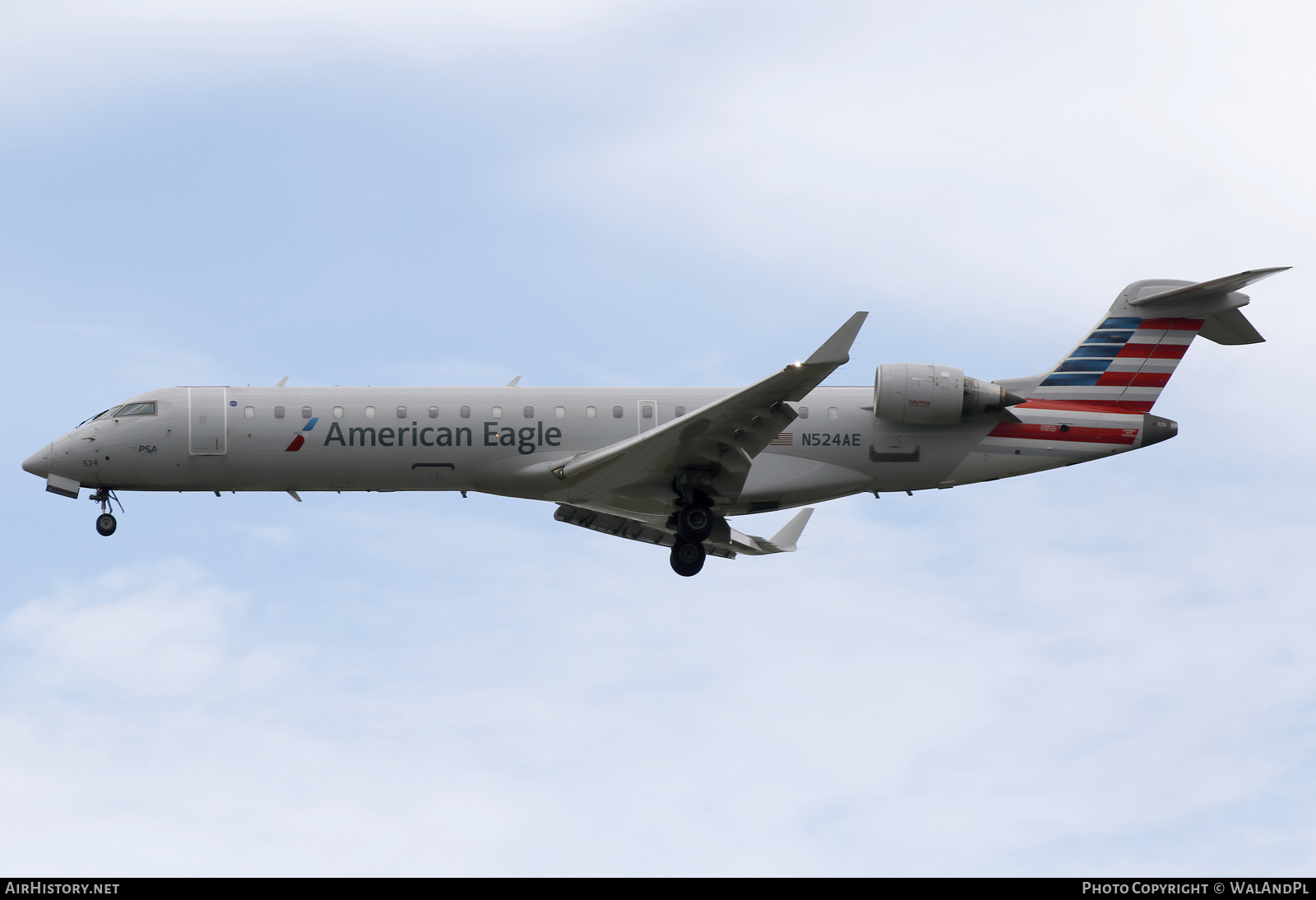Aircraft Photo of N524AE | Bombardier CRJ-701ER (CL-600-2C10) | American Eagle | AirHistory.net #846675