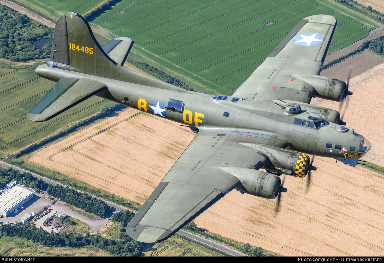 Aircraft Photo of G-BEDF / 124485 | Boeing B-17G Flying Fortress | USA - Air Force | AirHistory.net #846820