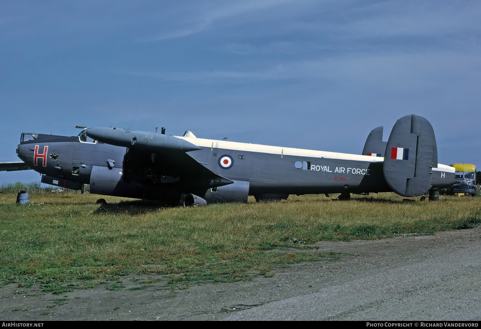 Aircraft Photo of XF701 | Avro 716 Shackleton MR3/3 | UK - Air Force | AirHistory.net #846967