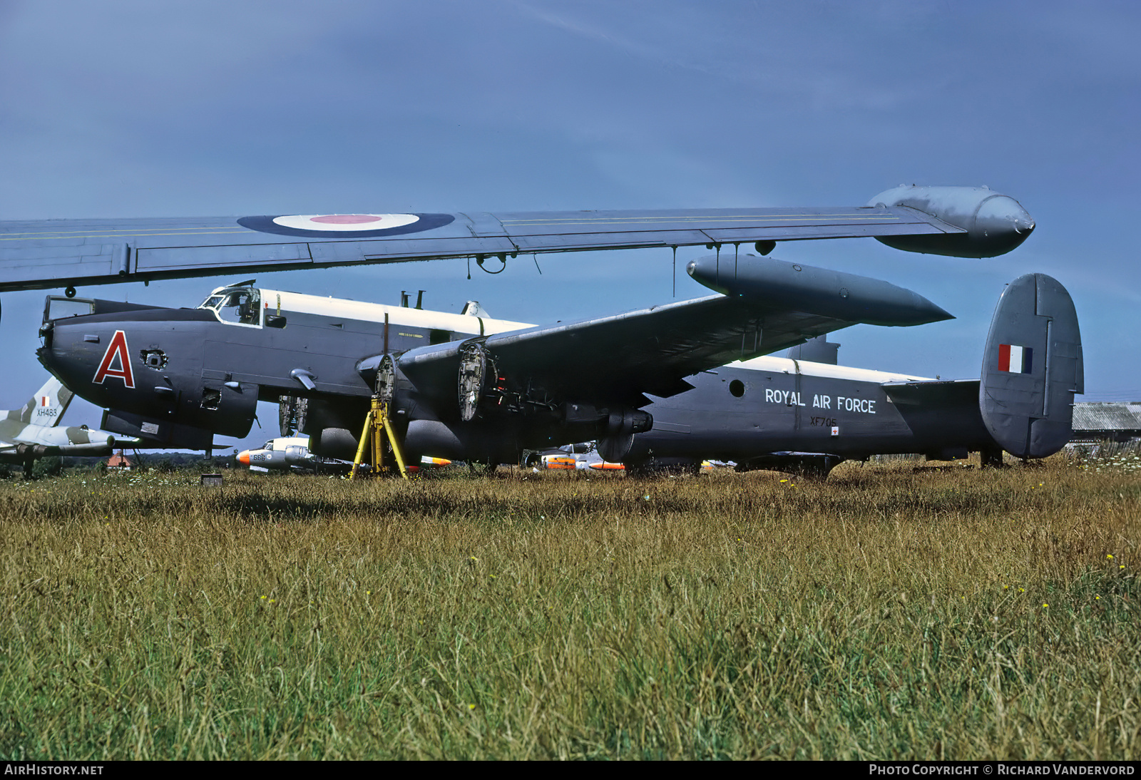 Aircraft Photo of XF705 | Avro 716 Shackleton MR3/3 | UK - Air Force | AirHistory.net #846995