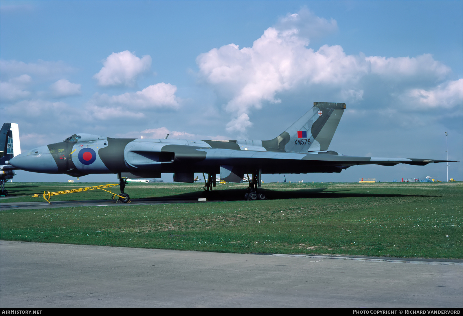 Aircraft Photo of XM575 | Avro 698 Vulcan B.2 | UK - Air Force | AirHistory.net #847041