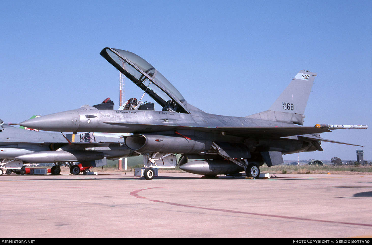 Aircraft Photo of MM7268 / MM72-68 | General Dynamics F-16B Fighting Falcon | Italy - Air Force | AirHistory.net #847193