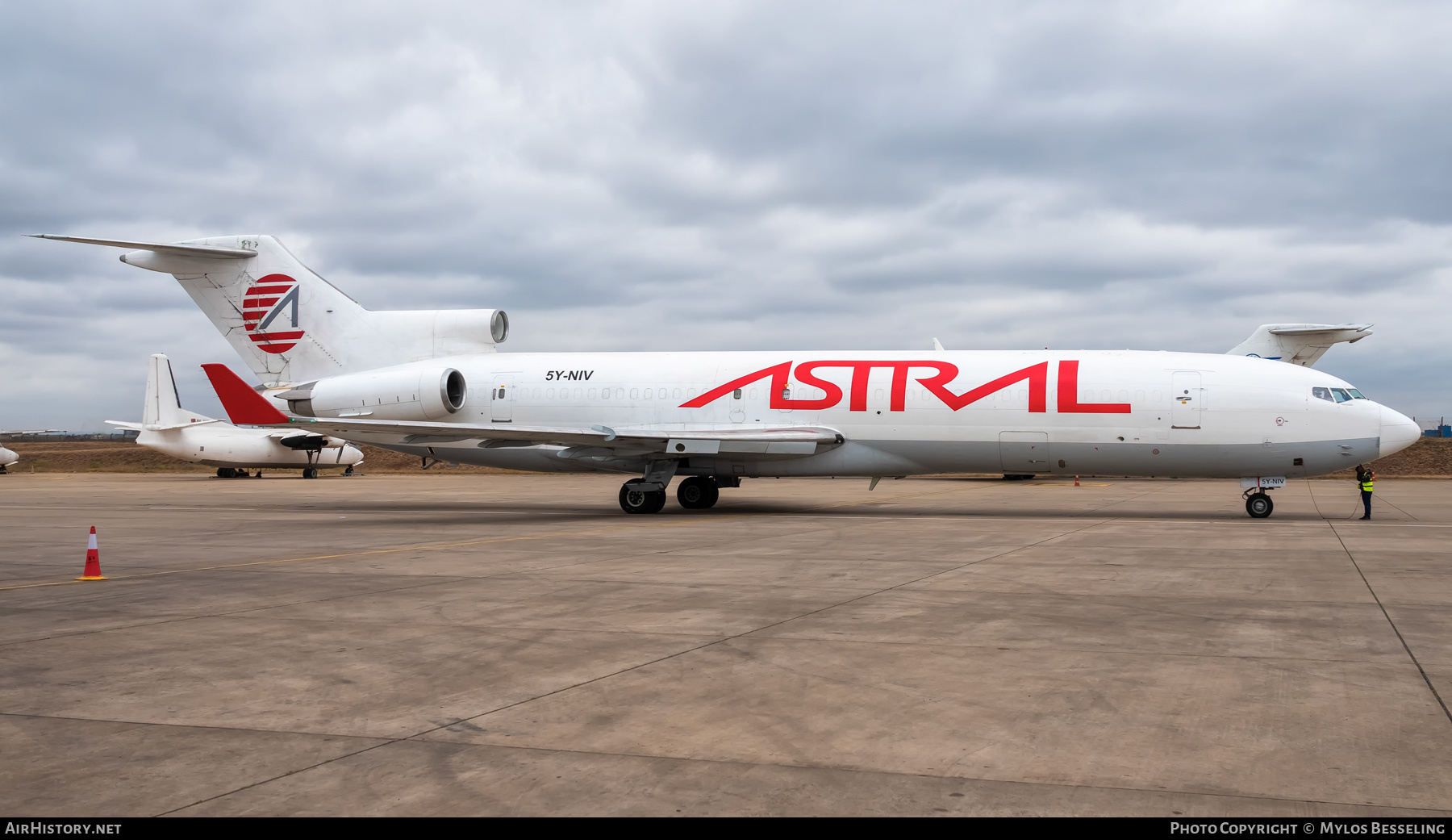 Aircraft Photo of 5Y-NIV | Boeing 727-223(F) | Astral Aviation | AirHistory.net #847202