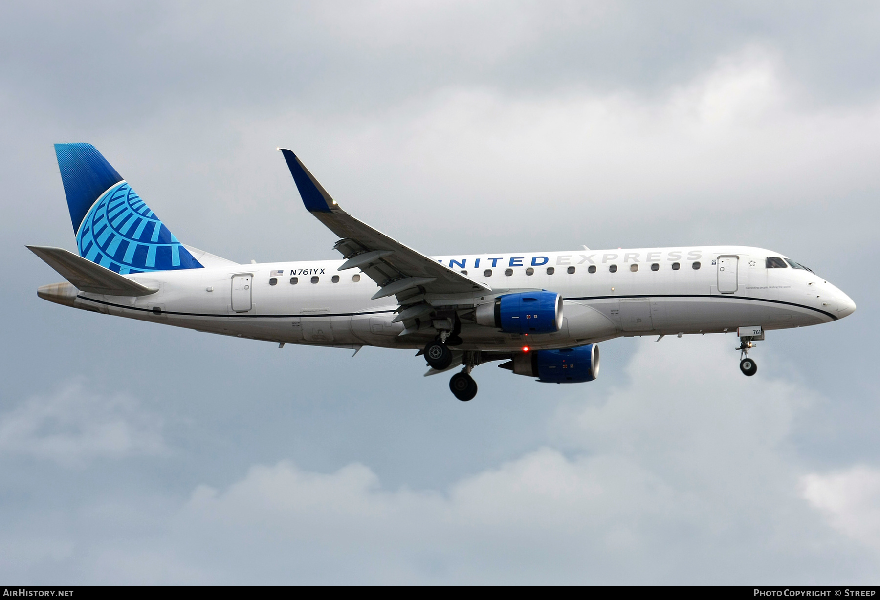 Aircraft Photo of N761YX | Embraer 175LR (ERJ-170-200LR) | United Express | AirHistory.net #847248