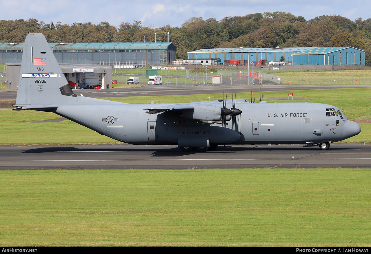 Aircraft Photo of 19-5932 / 95932 | Lockheed Martin C-130J-30 Hercules | USA - Air Force | AirHistory.net #847342