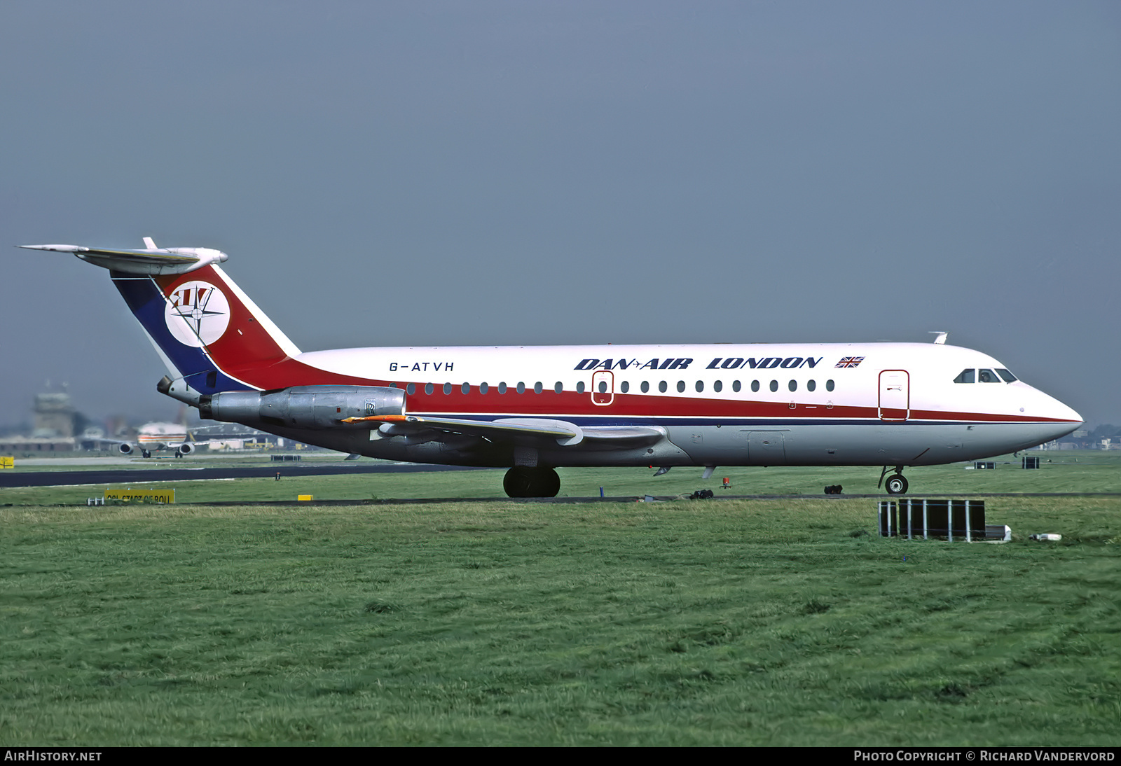 Aircraft Photo of G-ATVH | BAC 111-207AJ One-Eleven | Dan-Air London | AirHistory.net #847430