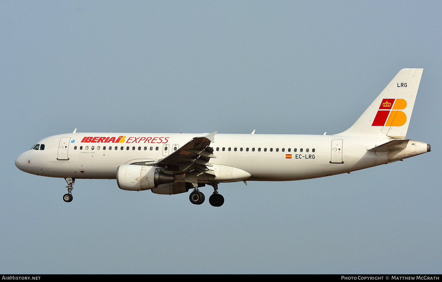 Aircraft Photo of EC-LRG | Airbus A320-214 | Iberia Express | AirHistory.net #847438