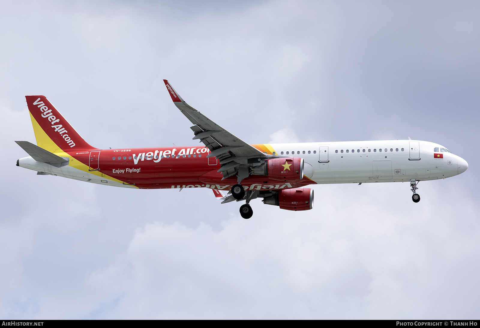 Aircraft Photo of VN-A698 | Airbus A321-211 | VietJet Air | AirHistory.net #847488