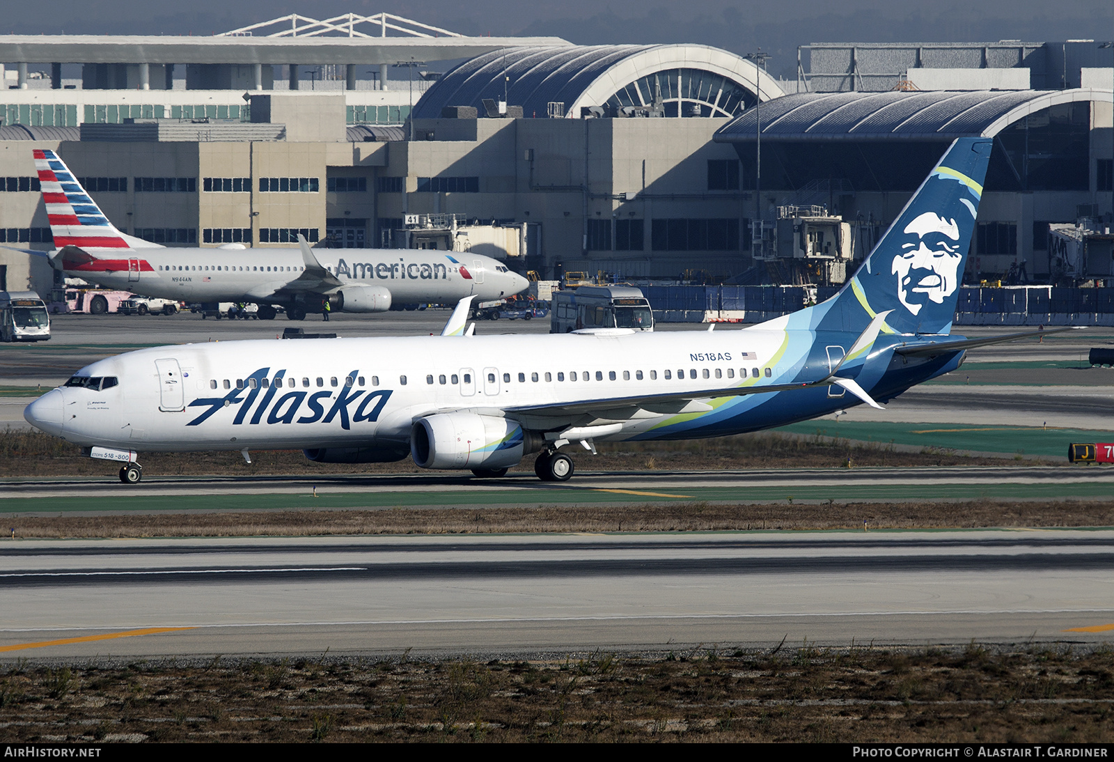 Aircraft Photo of N518AS | Boeing 737-890 | Alaska Airlines | AirHistory.net #847536