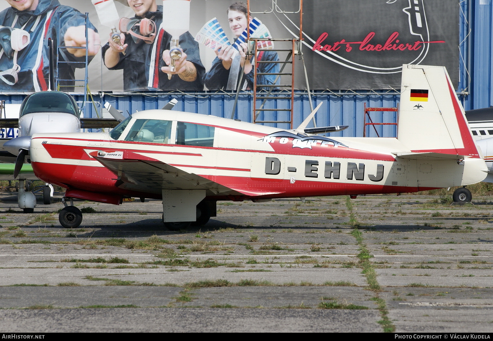 Aircraft Photo of D-EHNJ | Mooney M-20E Super 21 | AirHistory.net #847644
