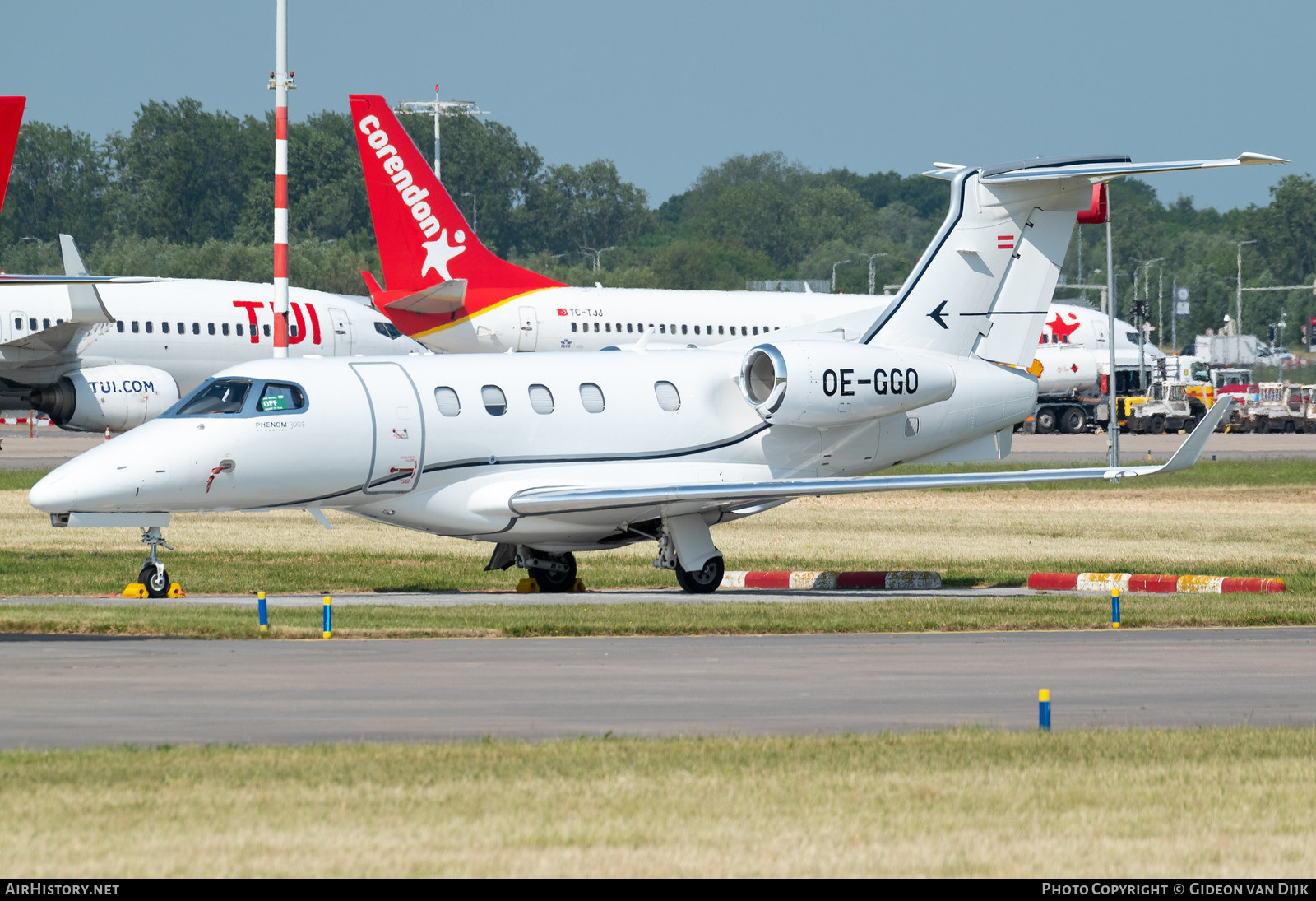 Aircraft Photo of OE-GGO | Embraer EMB-505 Phenom 300 | AirHistory.net #847670