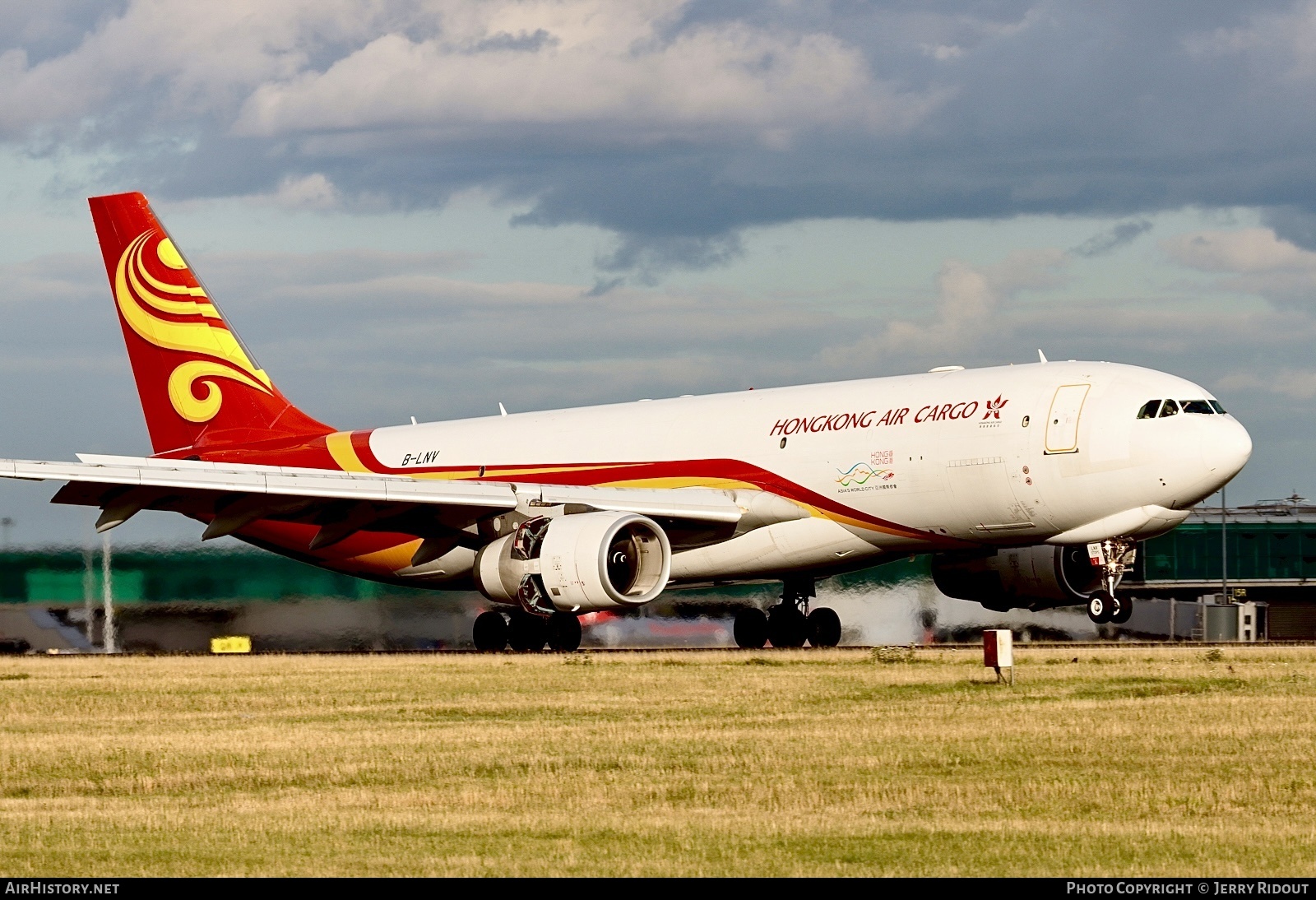 Aircraft Photo of B-LNV | Airbus A330-243F | Hong Kong Airlines Cargo | AirHistory.net #847799