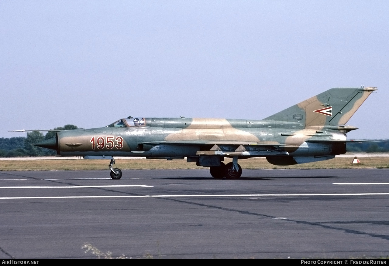 Aircraft Photo of 1953 | Mikoyan-Gurevich MiG-21bis | Hungary - Air Force | AirHistory.net #847931