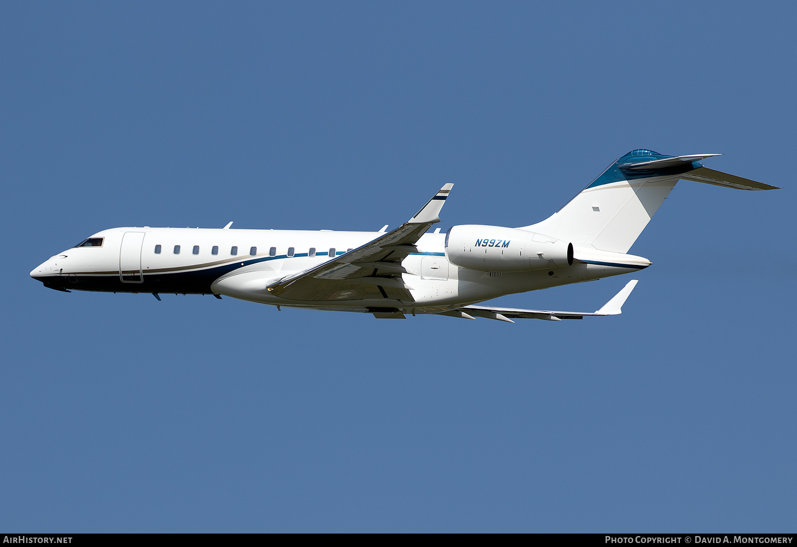Aircraft Photo of N99ZM | Bombardier Global 6000 (BD-700-1A10) | AirHistory.net #848220