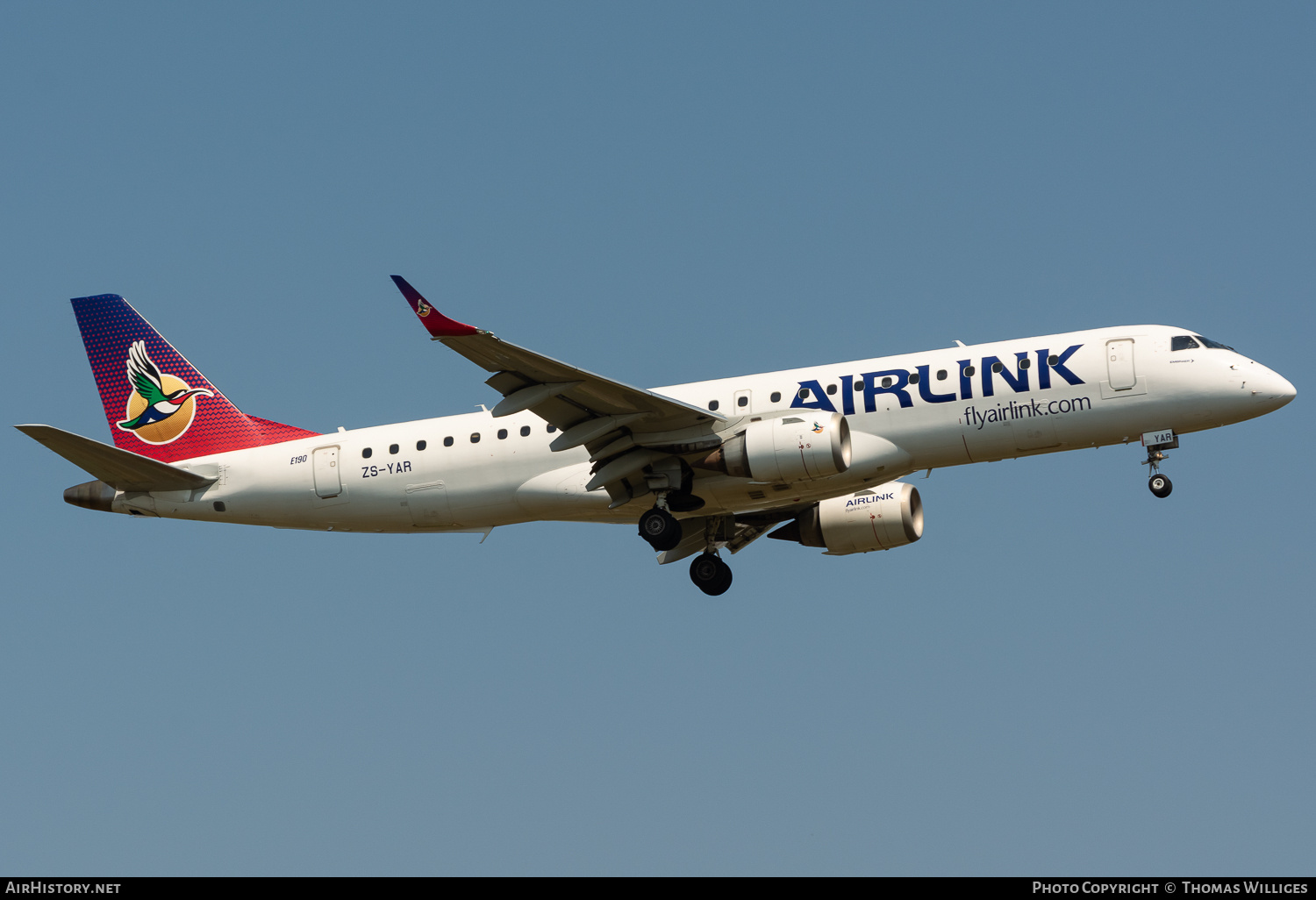 Aircraft Photo of ZS-YAR | Embraer 190AR (ERJ-190-100IGW) | Airlink | AirHistory.net #848231