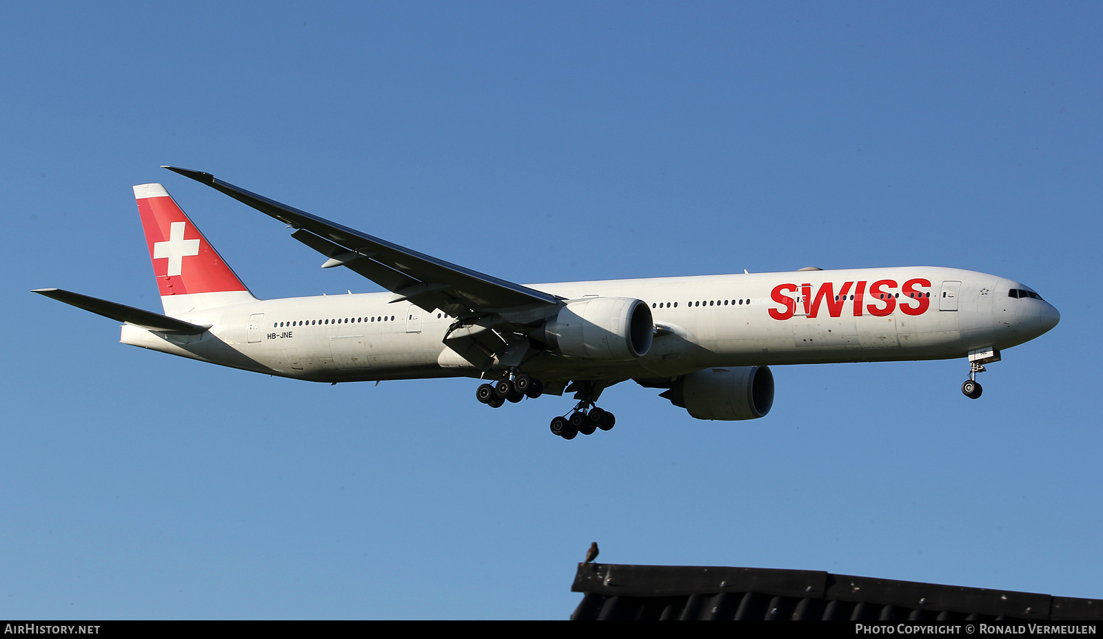 Aircraft Photo of HB-JNE | Boeing 777-3DE/ER | Swiss International Air Lines | AirHistory.net #848241
