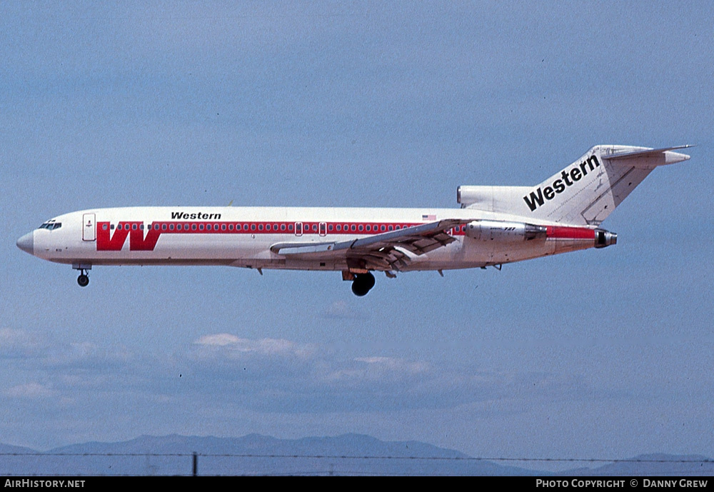 Aircraft Photo of N830WA | Boeing 727-247/Adv | Western Airlines | AirHistory.net #848291