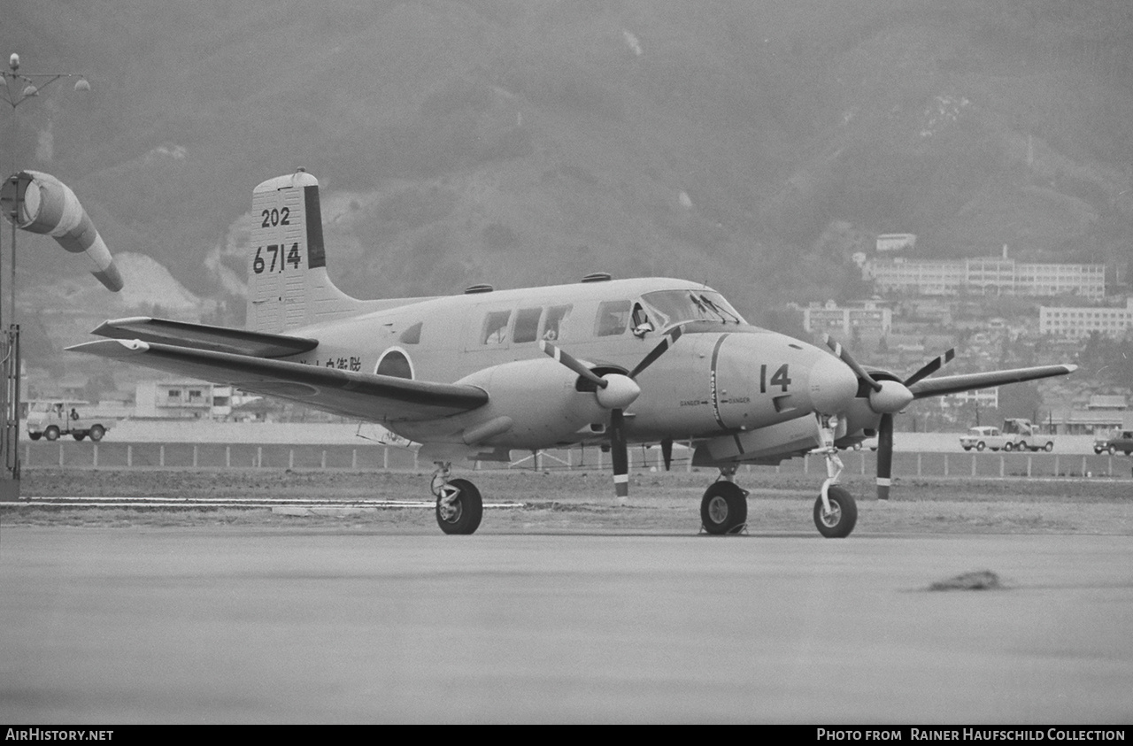 Aircraft Photo of 6714 | Beech 65 Queen Air | Japan - Navy | AirHistory.net #848386