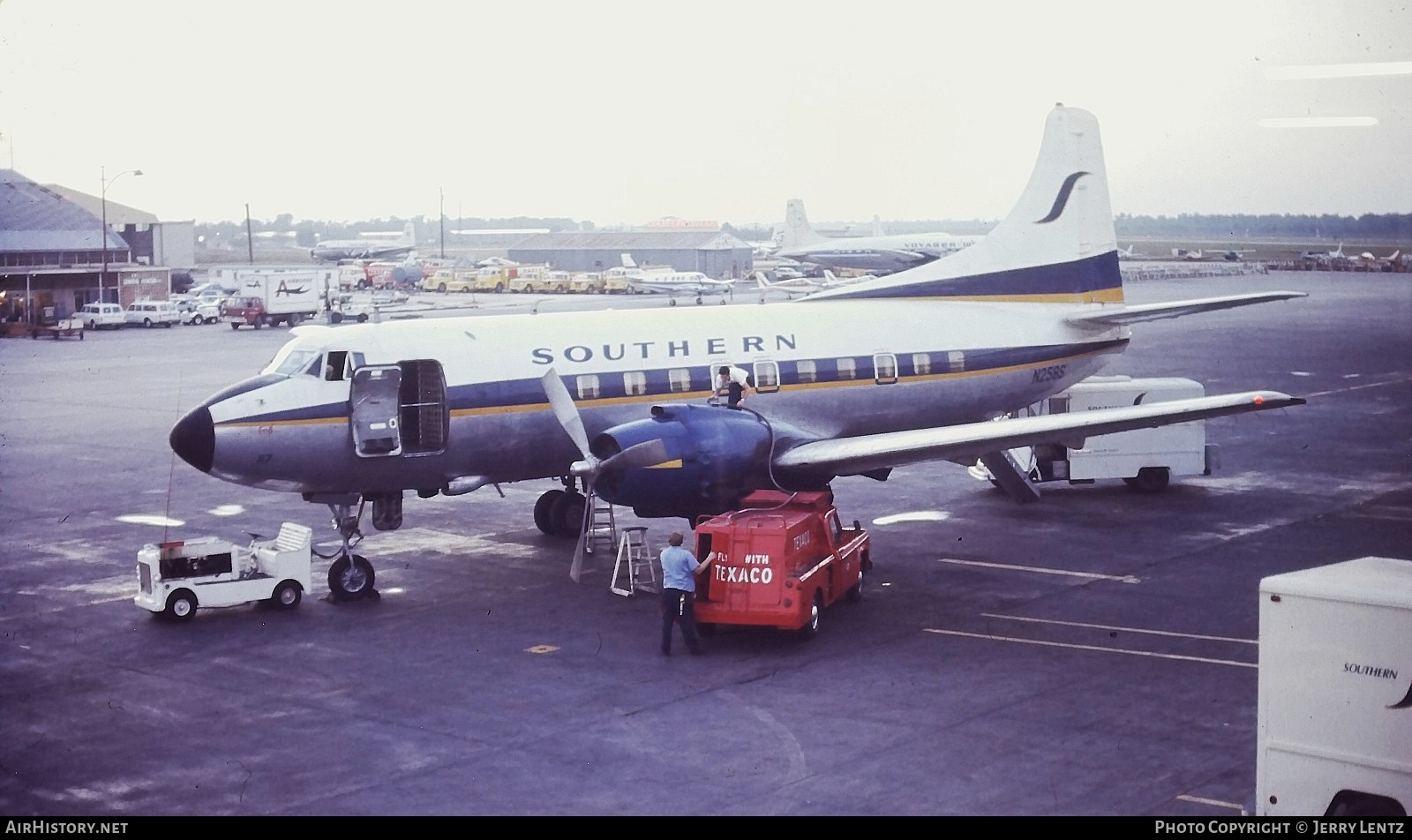 Aircraft Photo of N258S | Martin 404 | Southern Airways | AirHistory.net #848390