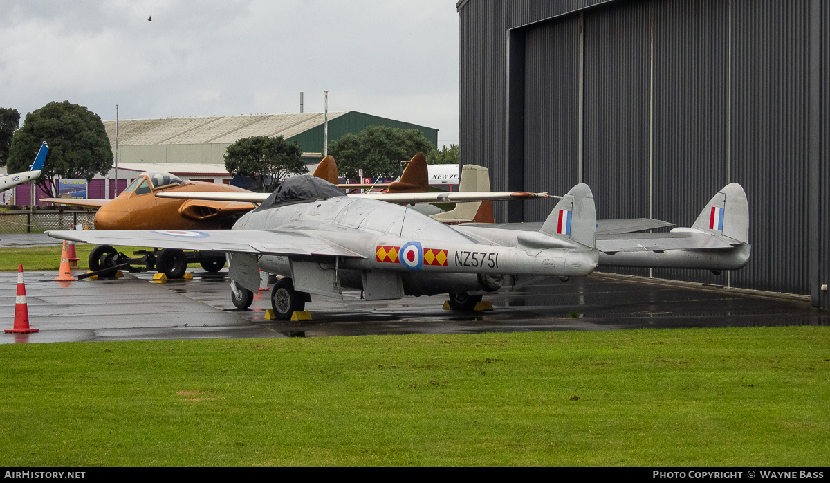 Aircraft Photo of NZ5751 | De Havilland D.H. 100 Vampire FB5 | New Zealand - Air Force | AirHistory.net #848408