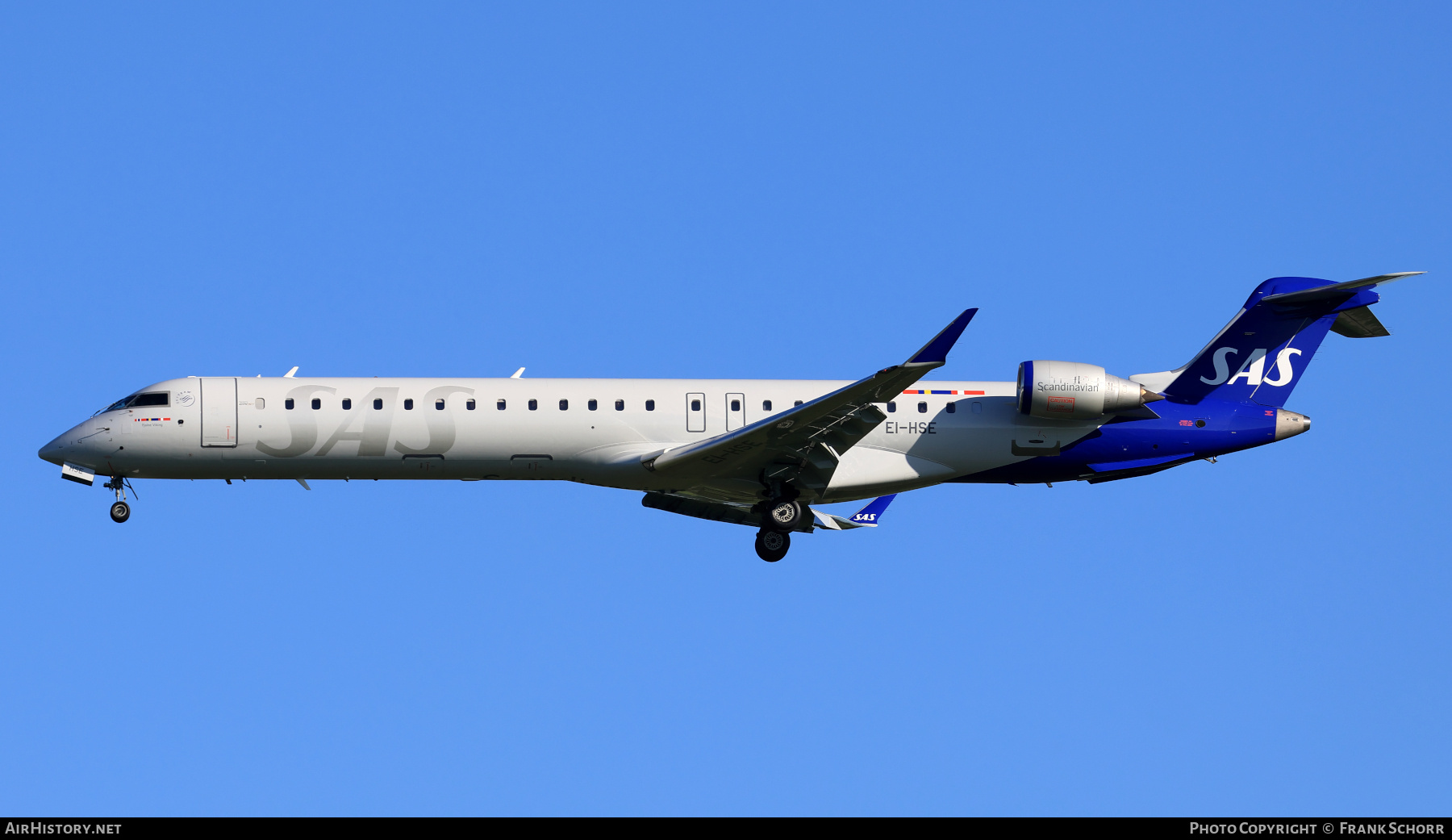 Aircraft Photo of EI-HSE | Bombardier CRJ-900LR (CL-600-2D24) | Scandinavian Airlines - SAS | AirHistory.net #848421