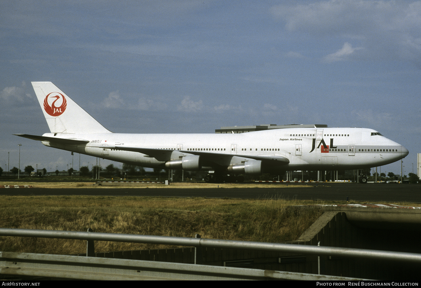 Aircraft Photo of JA813J | Boeing 747-346 | Japan Airlines - JAL | AirHistory.net #848430