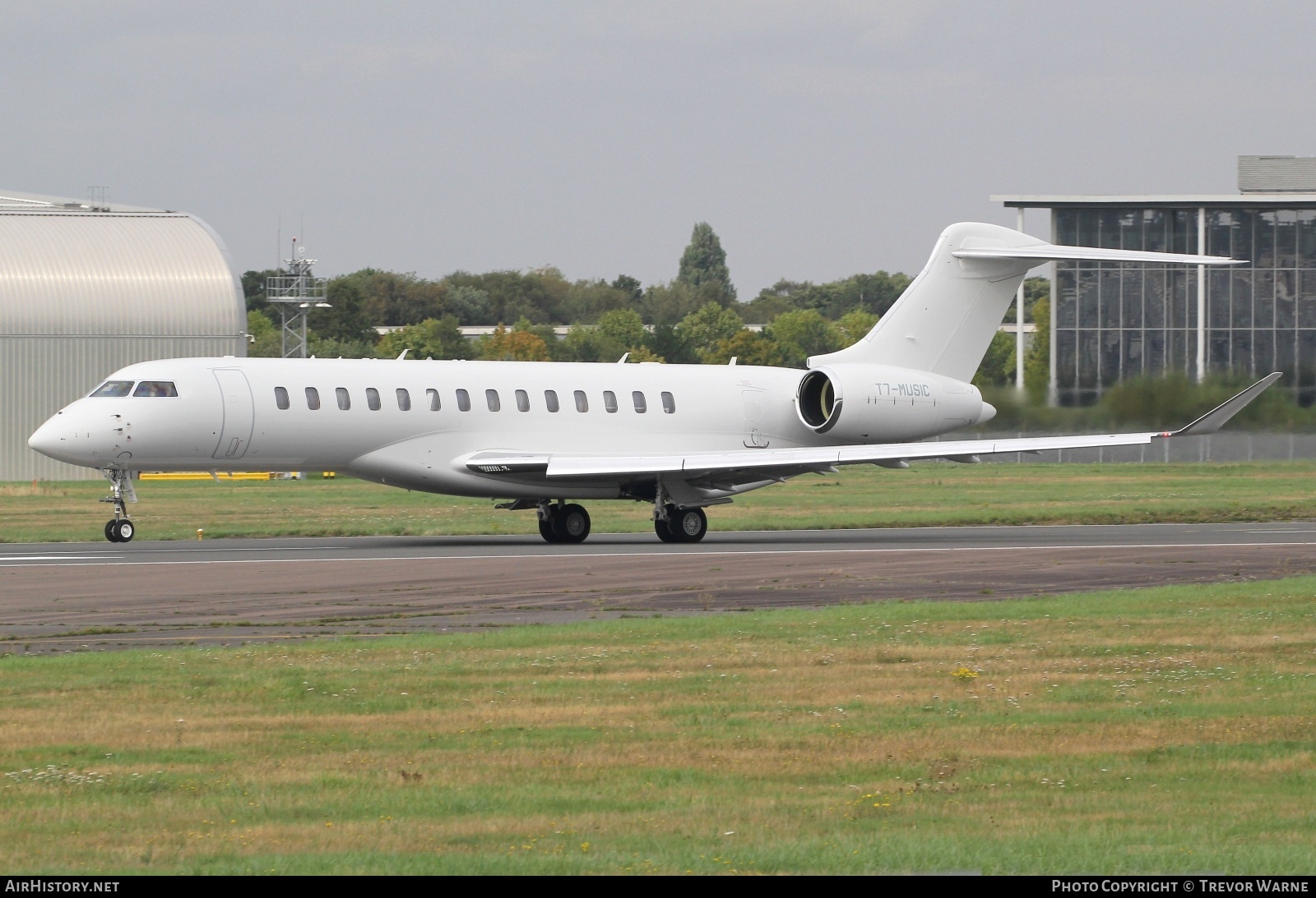 Aircraft Photo of T7-MUSIC | Bombardier Global 7500 (BD-700-1A10) | AirHistory.net #848536