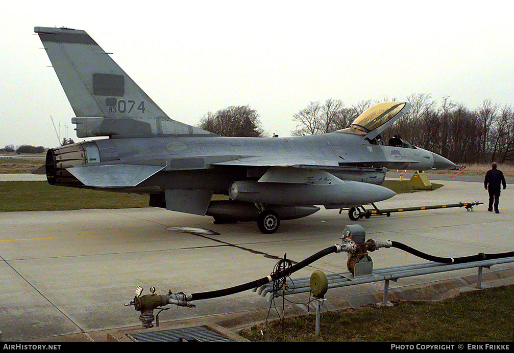 Aircraft Photo of 83-1074 / 83-074 | General Dynamics F-16A Fighting Falcon | USA - Air Force | AirHistory.net #848598