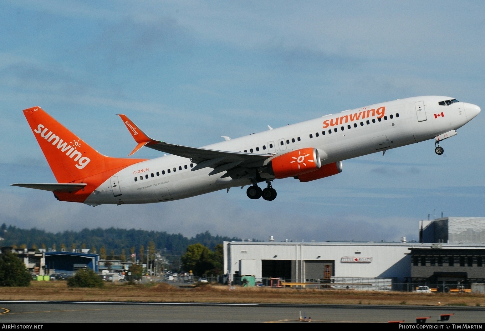 Aircraft Photo of C-GNCH | Boeing 737-81D | Sunwing Airlines | AirHistory.net #848678
