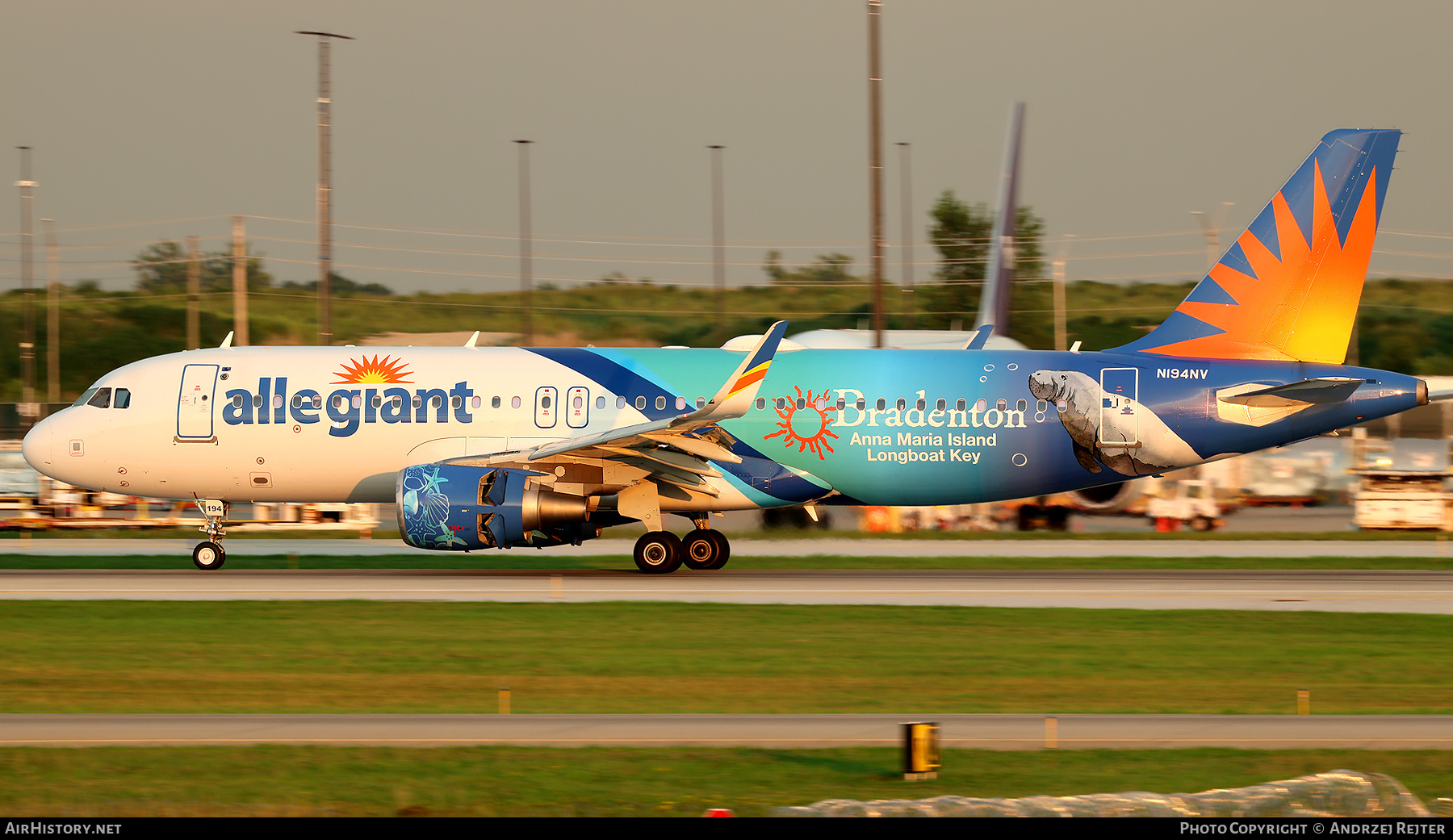 Aircraft Photo of N194NV | Airbus A320-214 | Allegiant Air | AirHistory.net #848705