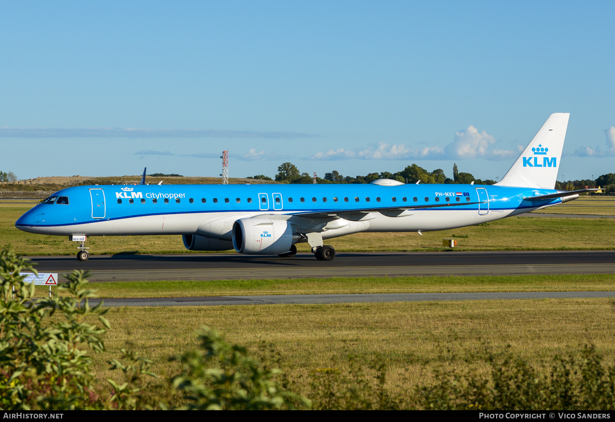 Aircraft Photo of PH-NXV | Embraer 195-E2 (ERJ-190-400 STD) | KLM Cityhopper | AirHistory.net #848750