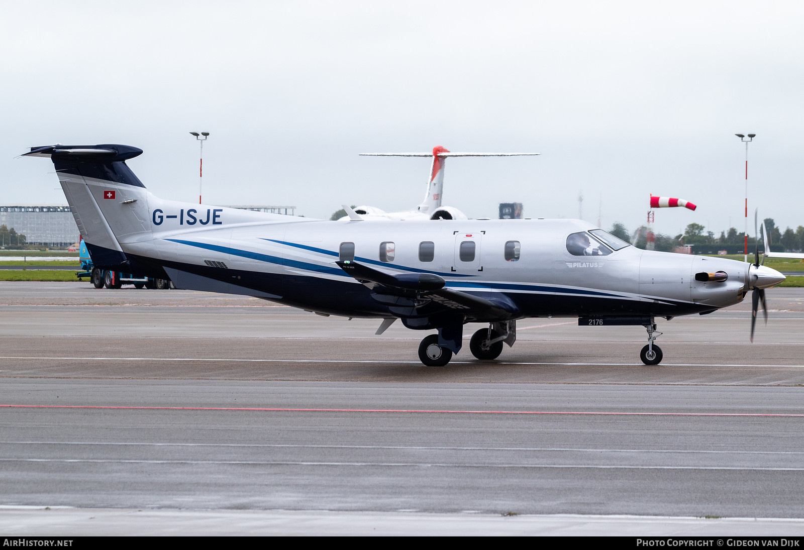 Aircraft Photo of G-ISJE | Pilatus PC-12NGX (PC-12/47E) | AirHistory.net #848768
