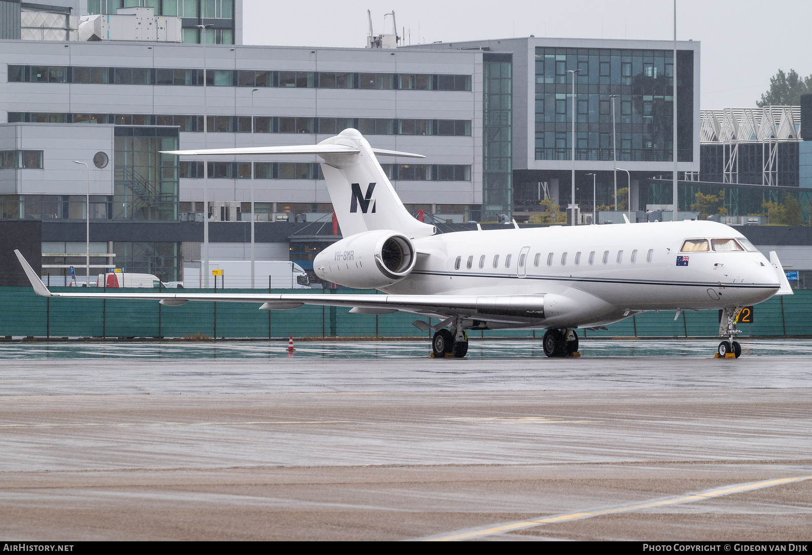 Aircraft Photo of VH-8MR | Bombardier Global 6000 (BD-700-1A10) | AirHistory.net #848770