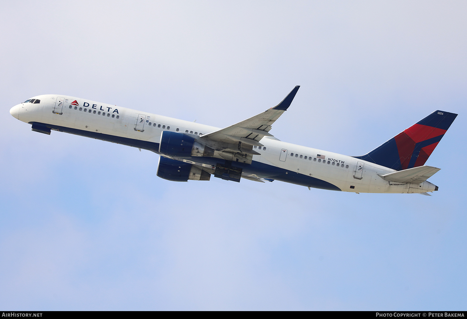 Aircraft Photo of N706TW | Boeing 757-2Q8 | Delta Air Lines | AirHistory.net #848839