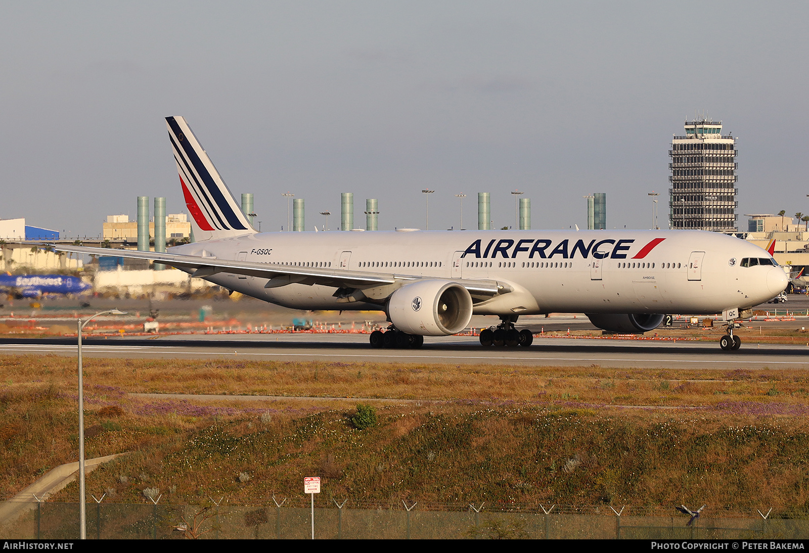 Aircraft Photo of F-GSQC | Boeing 777-328/ER | Air France | AirHistory.net #848880