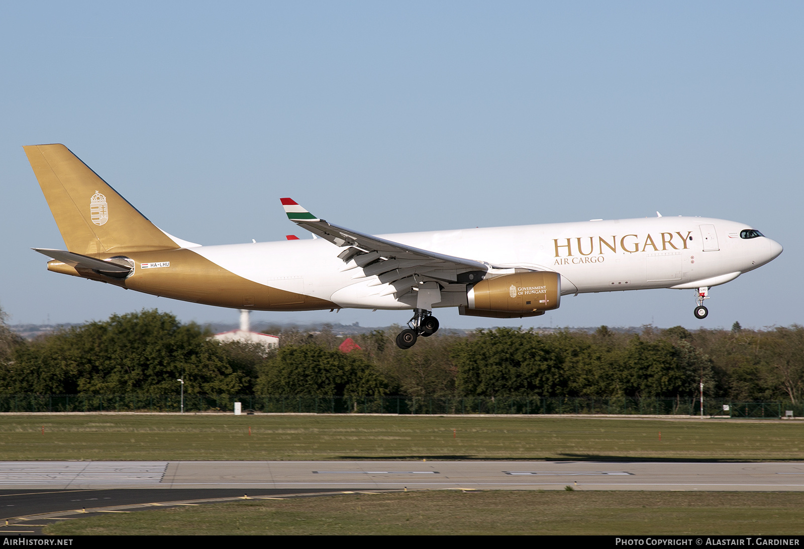 Aircraft Photo of HA-LHU | Airbus A330-243F | Hungary Air Cargo | AirHistory.net #848935