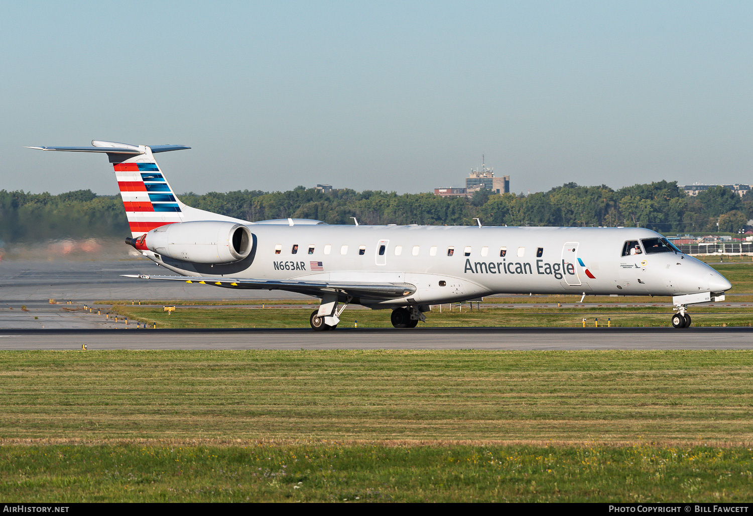 Aircraft Photo of N663AR | Embraer ERJ-145LR (EMB-145LR) | American Eagle | AirHistory.net #848965