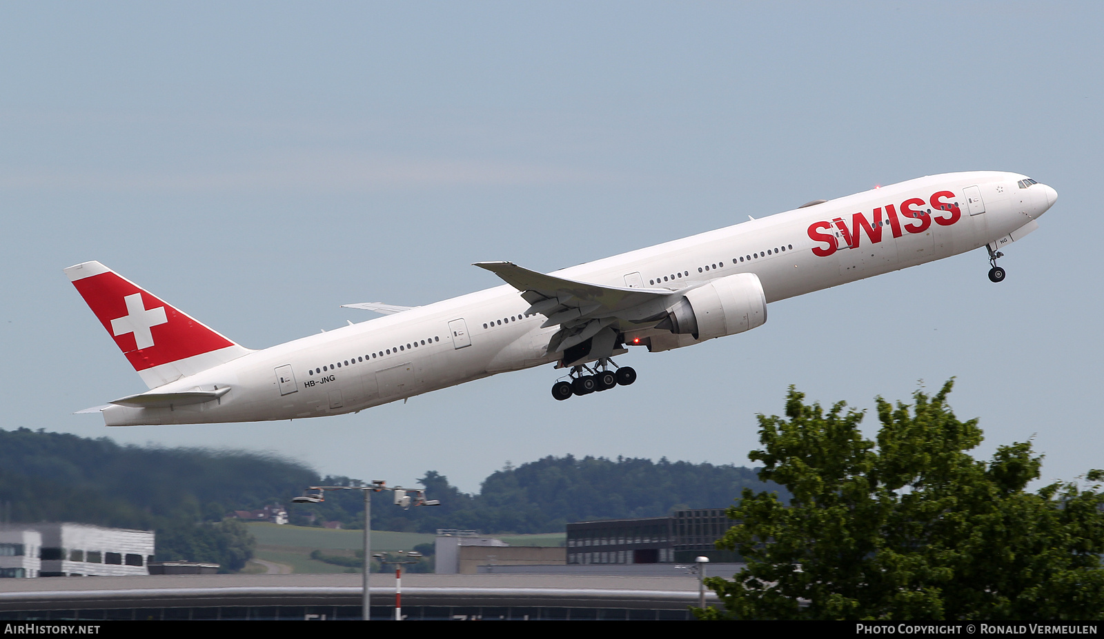 Aircraft Photo of HB-JNG | Boeing 777-300/ER | Swiss International Air Lines | AirHistory.net #849071