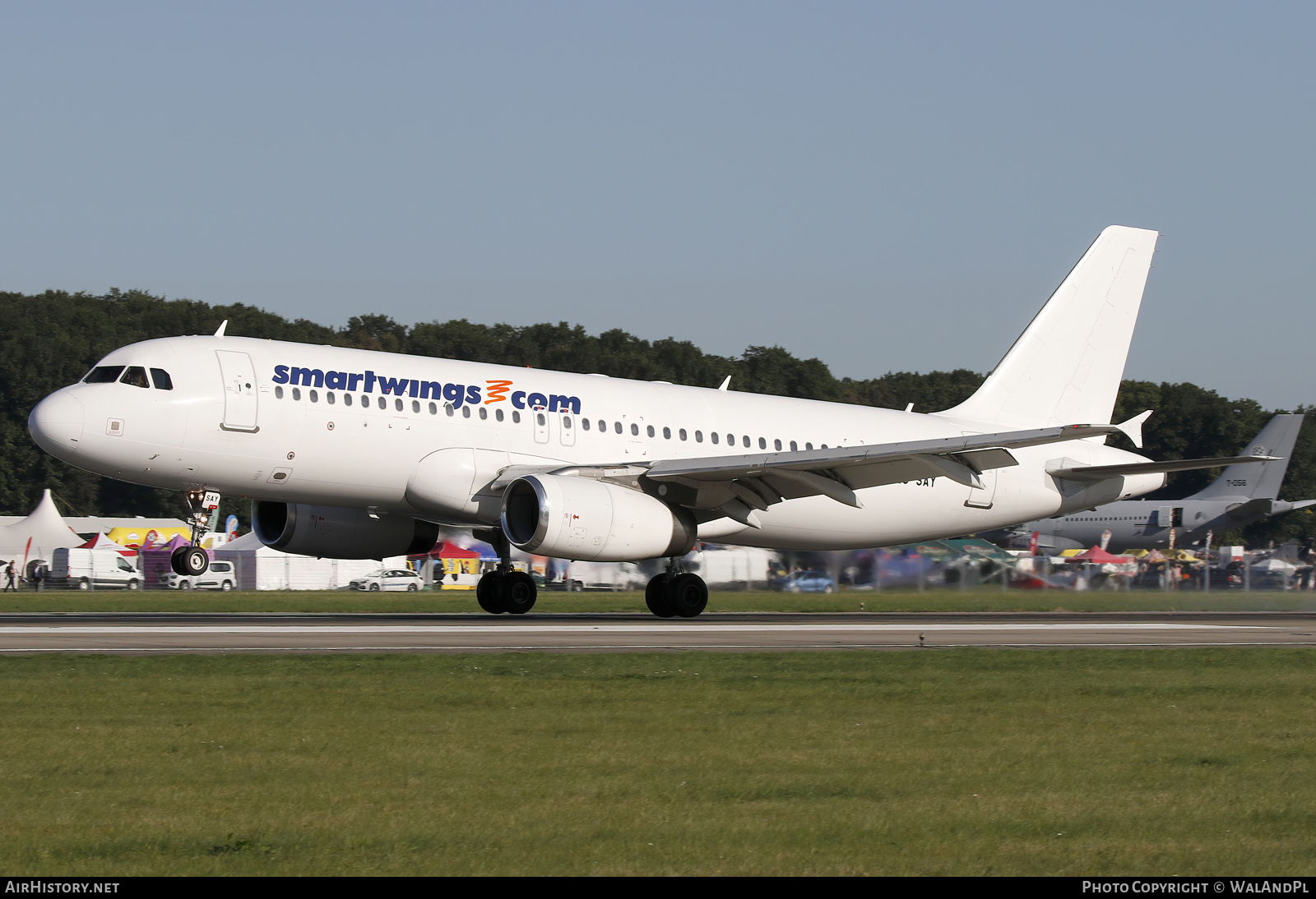 Aircraft Photo of ES-SAY | Airbus A320-232 | Smartwings | AirHistory.net #849116