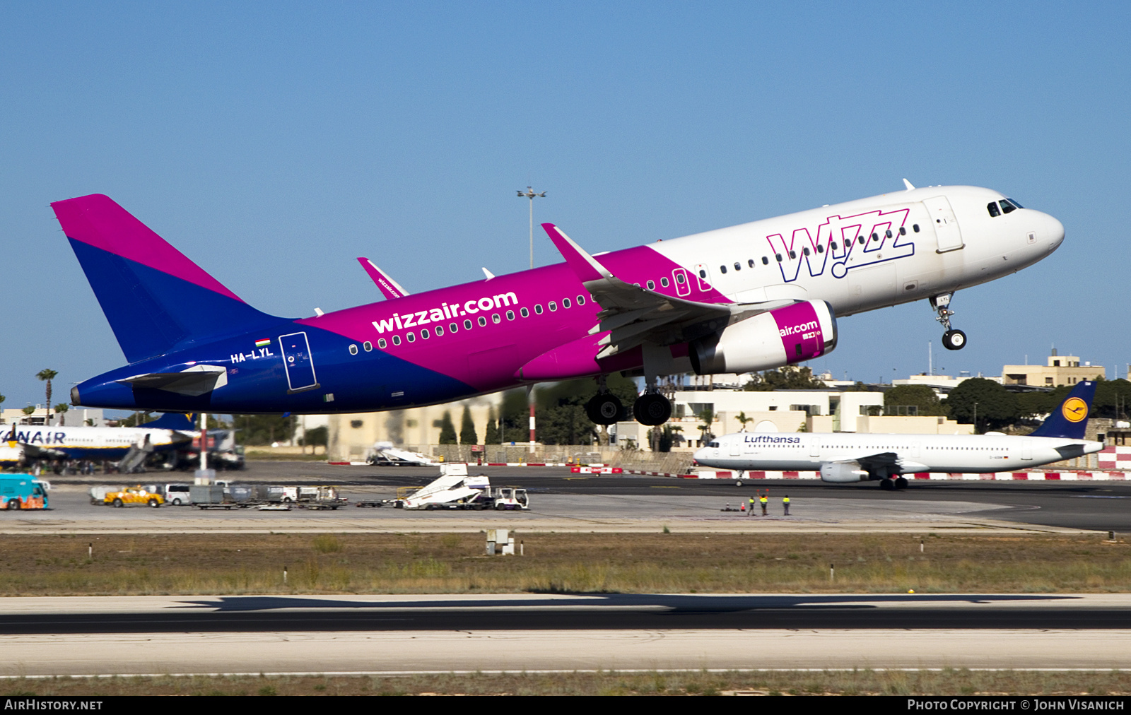 Aircraft Photo of HA-LYL | Airbus A320-232 | Wizz Air | AirHistory.net #849171