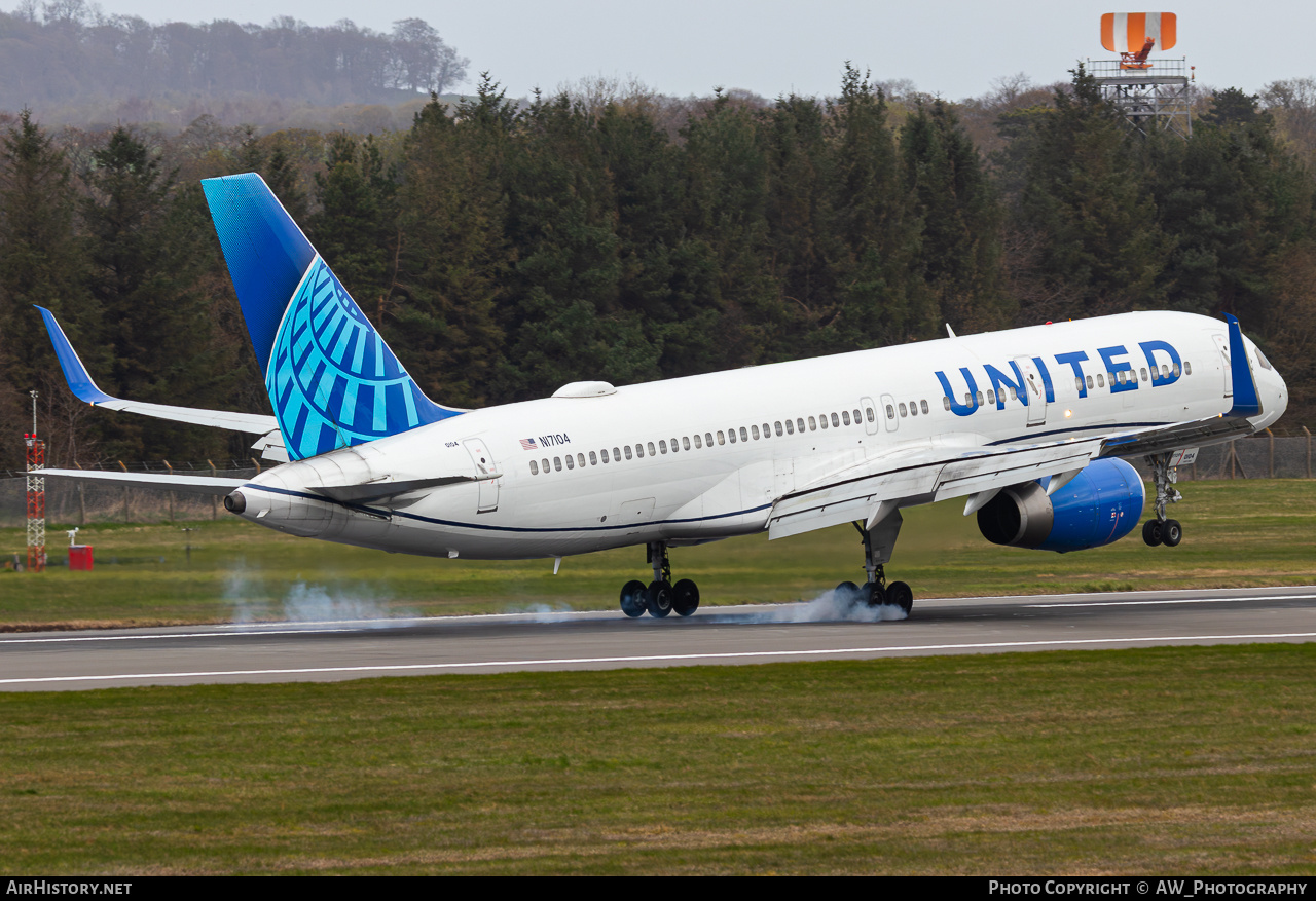Aircraft Photo of N17104 | Boeing 757-224 | United Airlines | AirHistory.net #849606