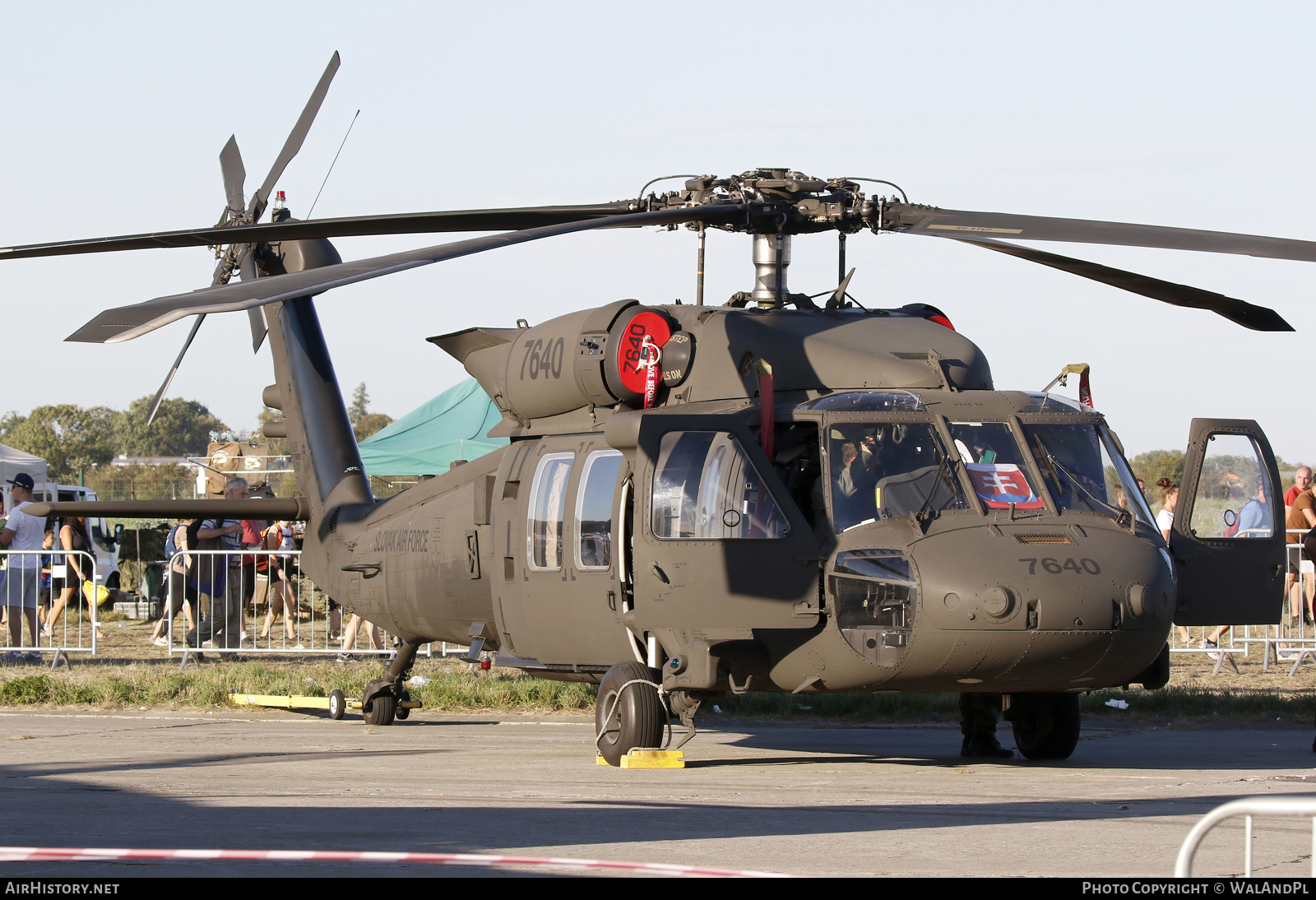 Aircraft Photo of 7640 | Sikorsky UH-60M Black Hawk (S-70A) | Slovakia - Air Force | AirHistory.net #849638