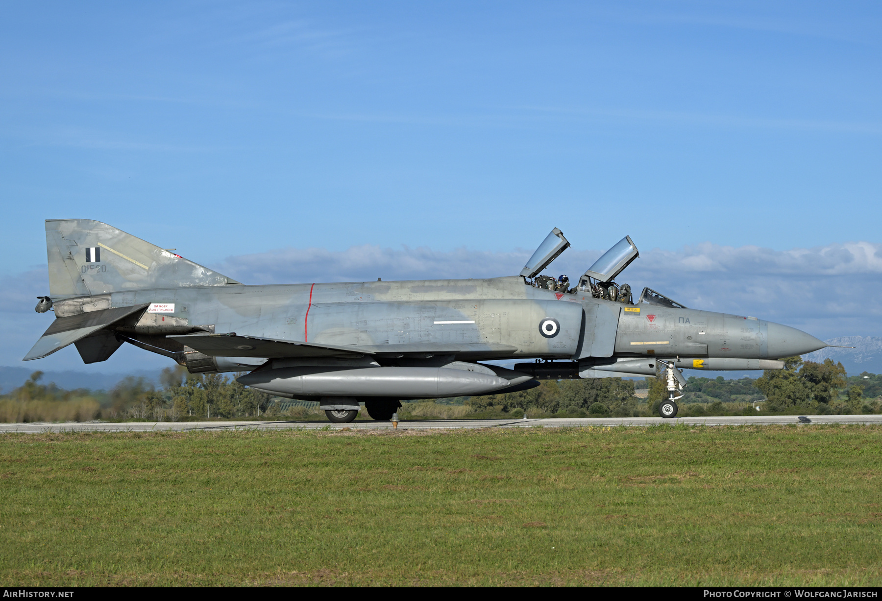 Aircraft Photo of 01520 | McDonnell Douglas F-4E AUP Phantom II | Greece - Air Force | AirHistory.net #849894