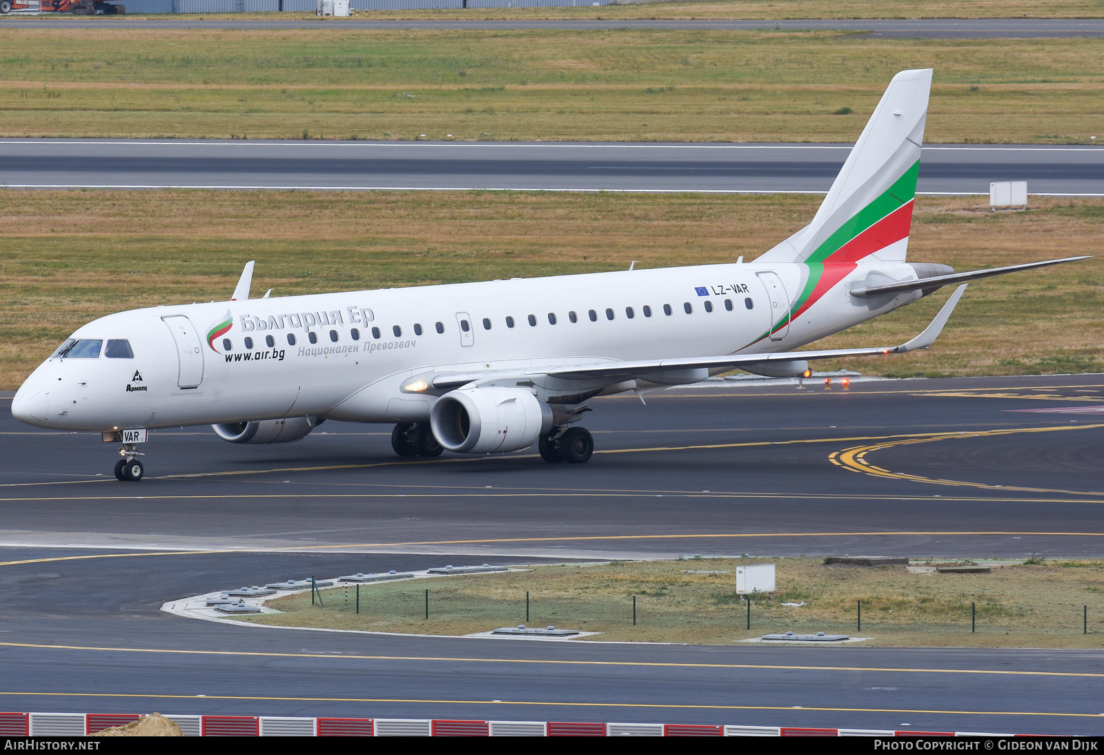 Aircraft Photo of LZ-VAR | Embraer 190STD (ERJ-190-100STD) | Bulgaria Air | AirHistory.net #850149