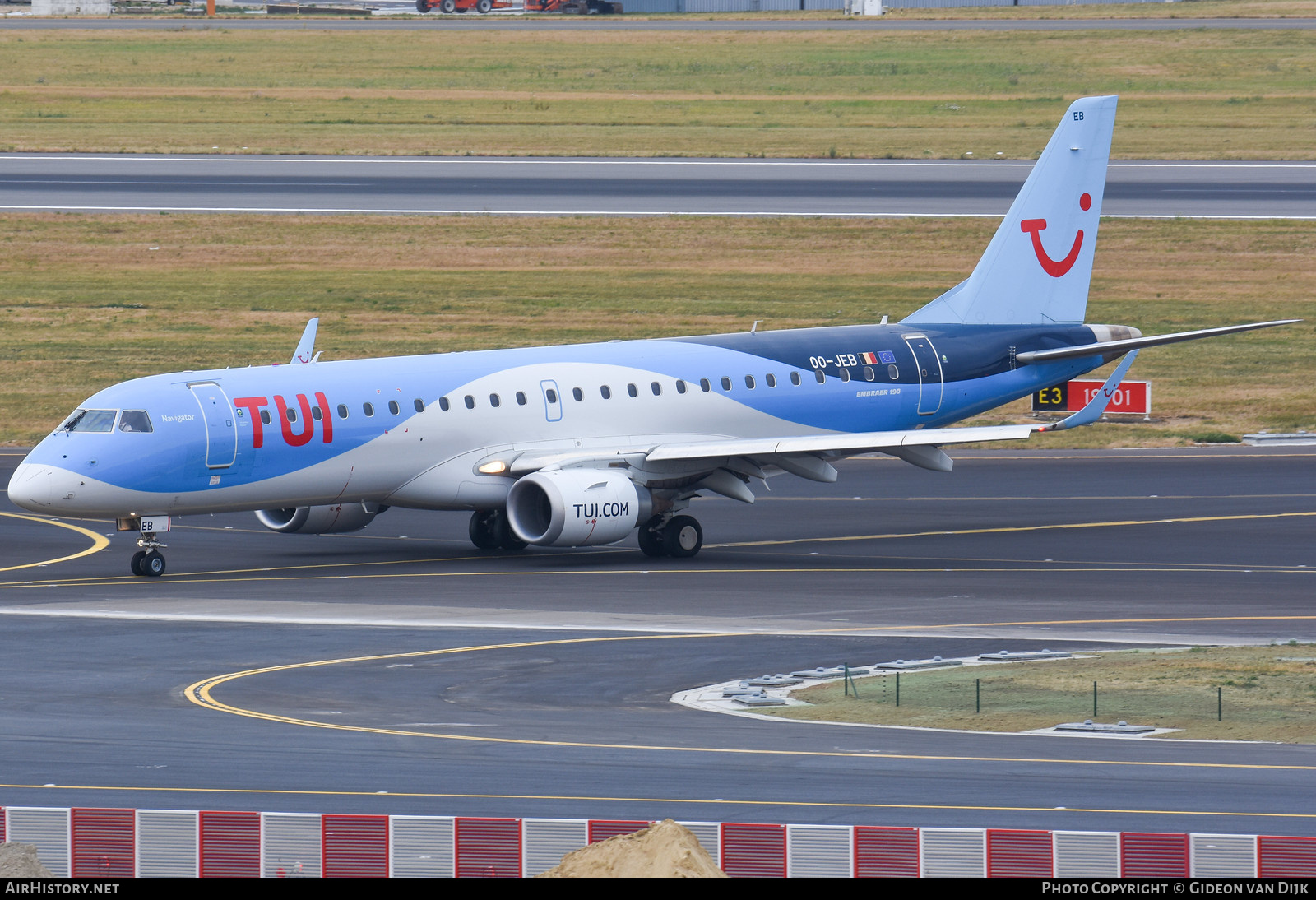 Aircraft Photo of OO-JEB | Embraer 190STD (ERJ-190-100STD) | TUI | AirHistory.net #850151