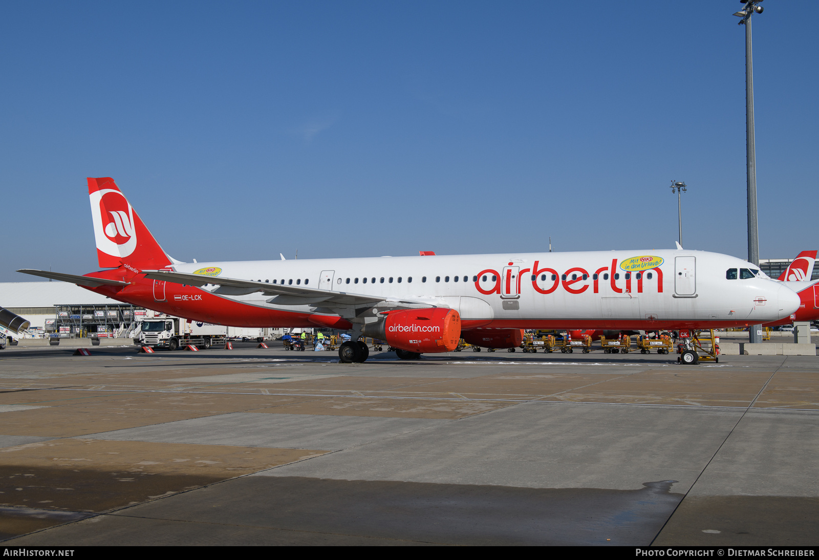 Aircraft Photo of OE-LCK | Airbus A321-211 | Air Berlin | AirHistory.net #850170